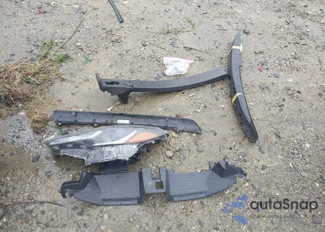 2023 Toyota Corolla Cross Le из США, поврежденный, VIN 7MUCAAAG0PV053404